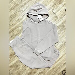 ($148) BuffBunny Cloud Jogger Set - Hoodie (L) & Jogger (M)